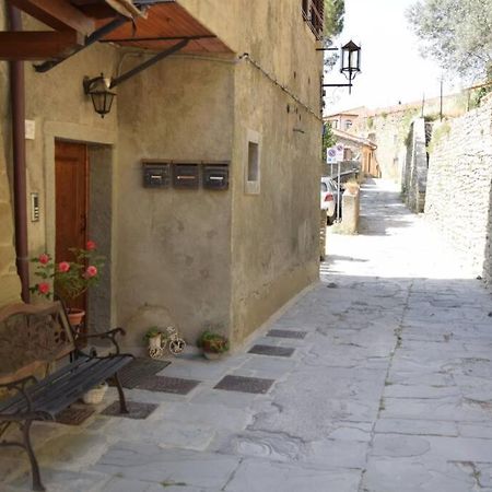 Castiglion Fiorentino Chicca Sotto La Torre ภายนอก รูปภาพ
