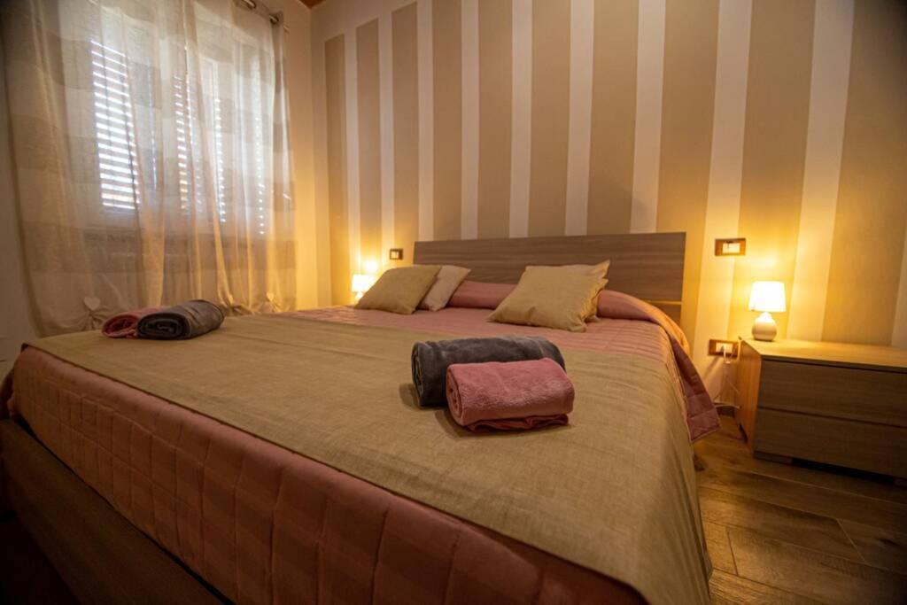 Castiglion Fiorentino Chicca Sotto La Torre ภายนอก รูปภาพ